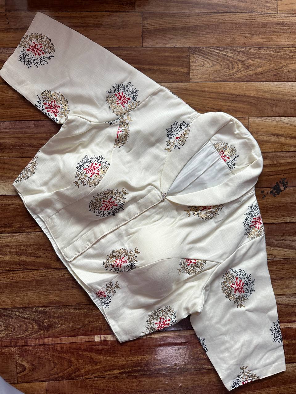 Magic Cotton Front open with hook Padded Off White Printed blouse