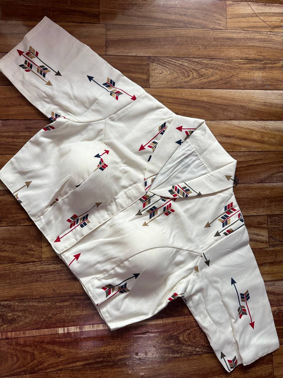 Magic Cotton Front open with hook Padded Off White Printed blouse