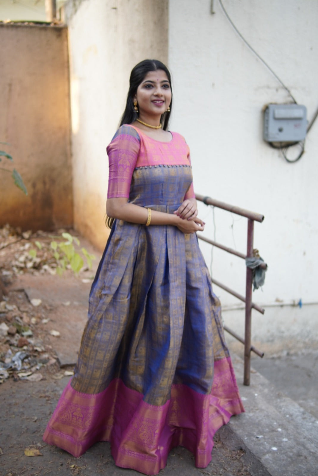 Classic Kanjivaram silk with Zari weaving work Blue gown