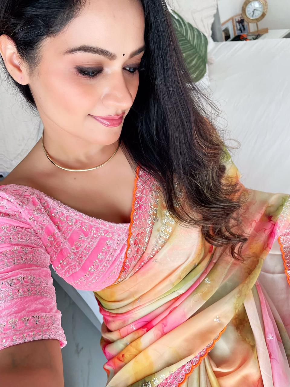 Printed saree Weight Less Fabric and Embroidery work with Sequence Arc-Cut Border
