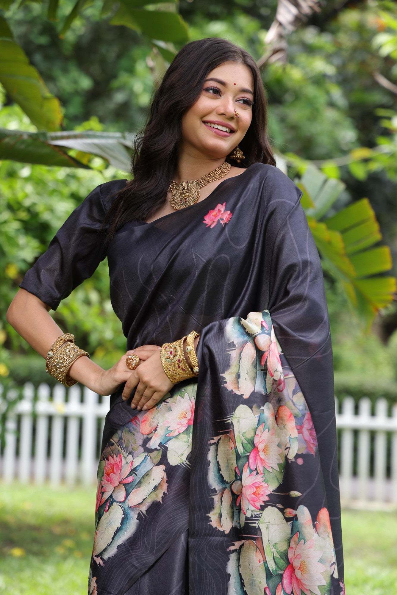 Soft tussar silk fabric with print on pallu saree Women's wear printed saree blouse