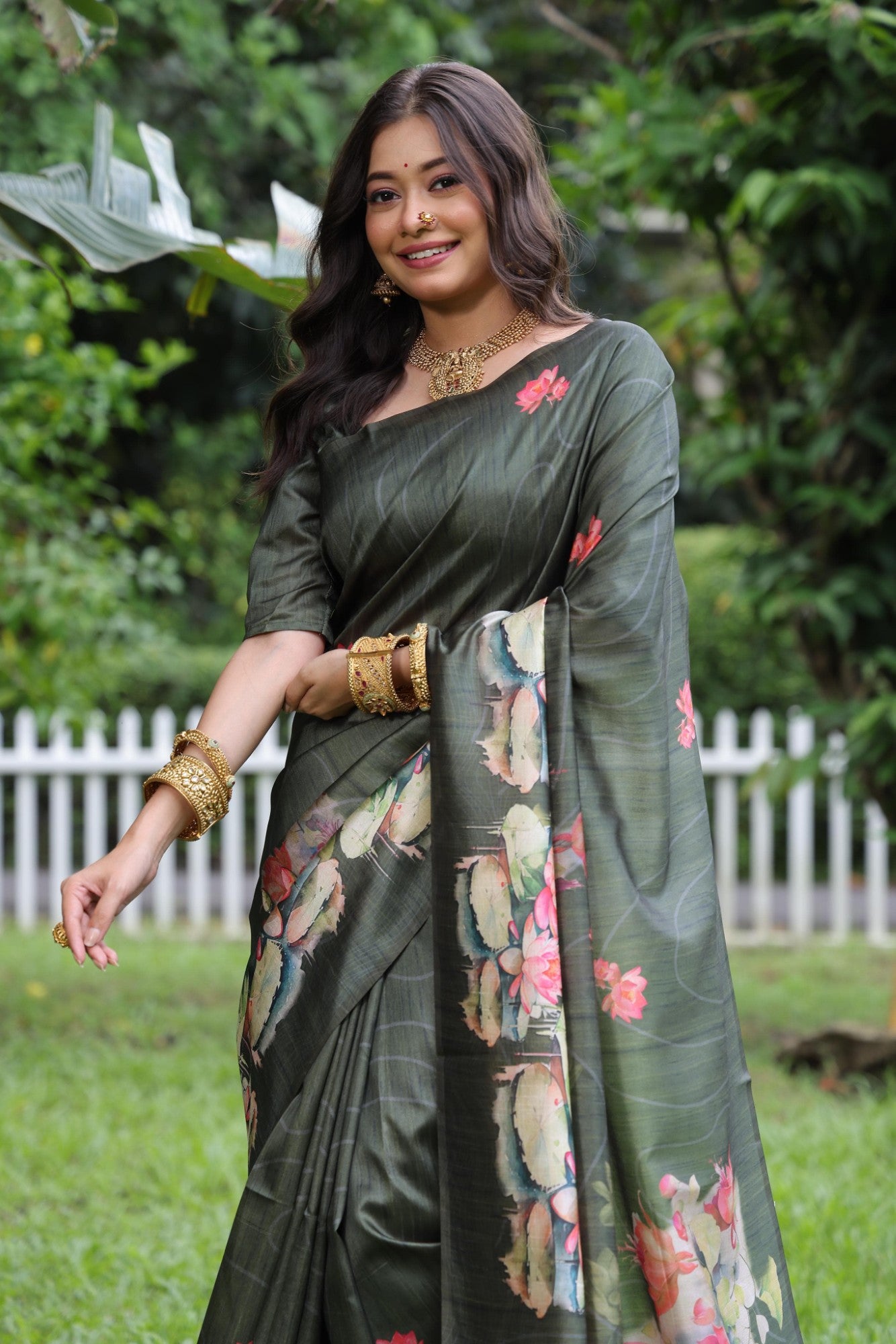 Soft tussar silk fabric with print on pallu saree Women's wear printed saree blouse