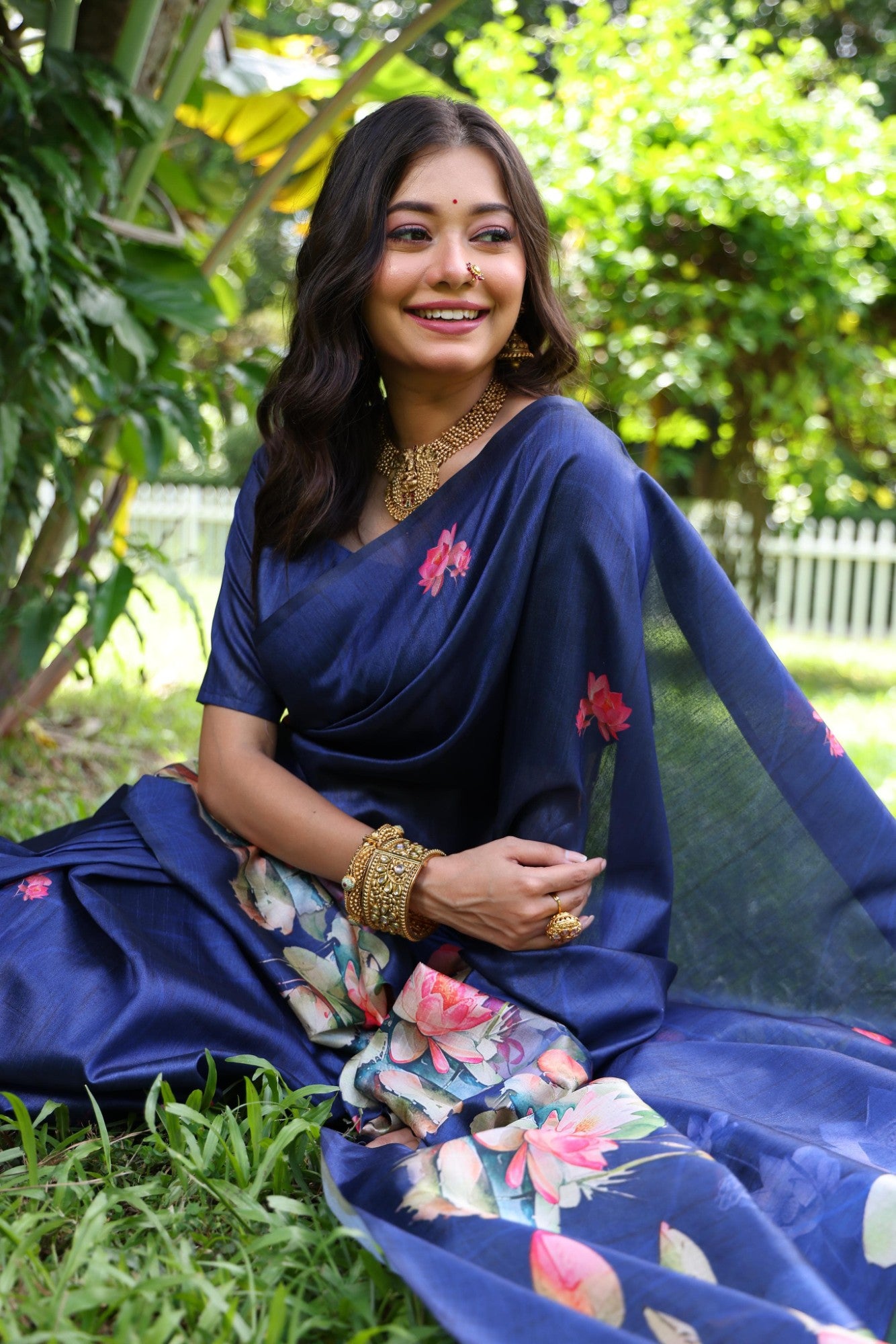 Soft tussar silk fabric with print on pallu saree Women's wear printed saree blouse