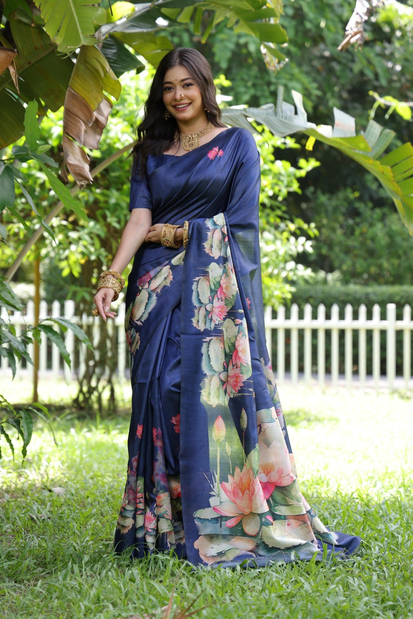 Soft tussar silk fabric with print on pallu saree Women's wear printed saree blouse