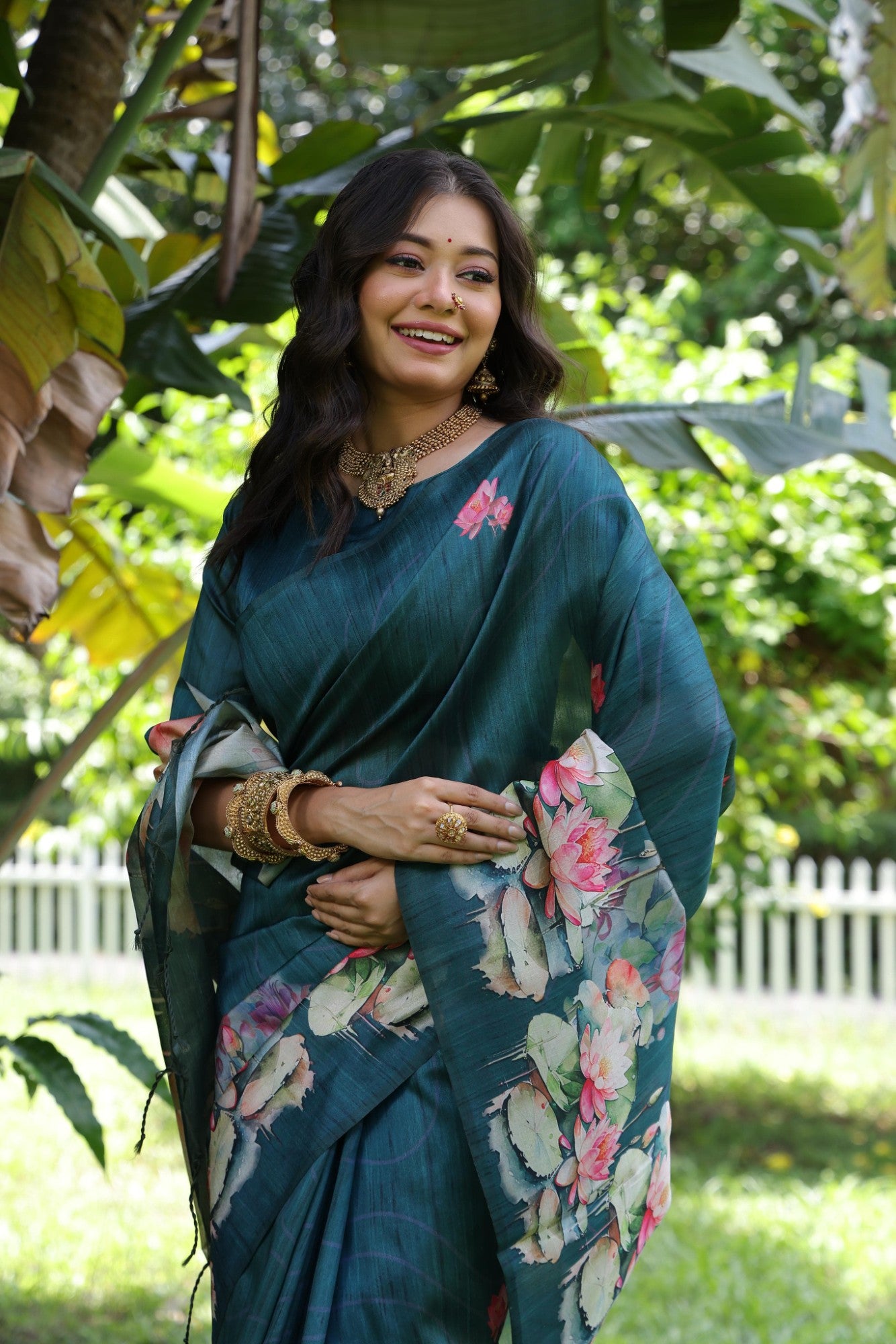 Soft tussar silk fabric with print on pallu saree Women's wear printed saree blouse