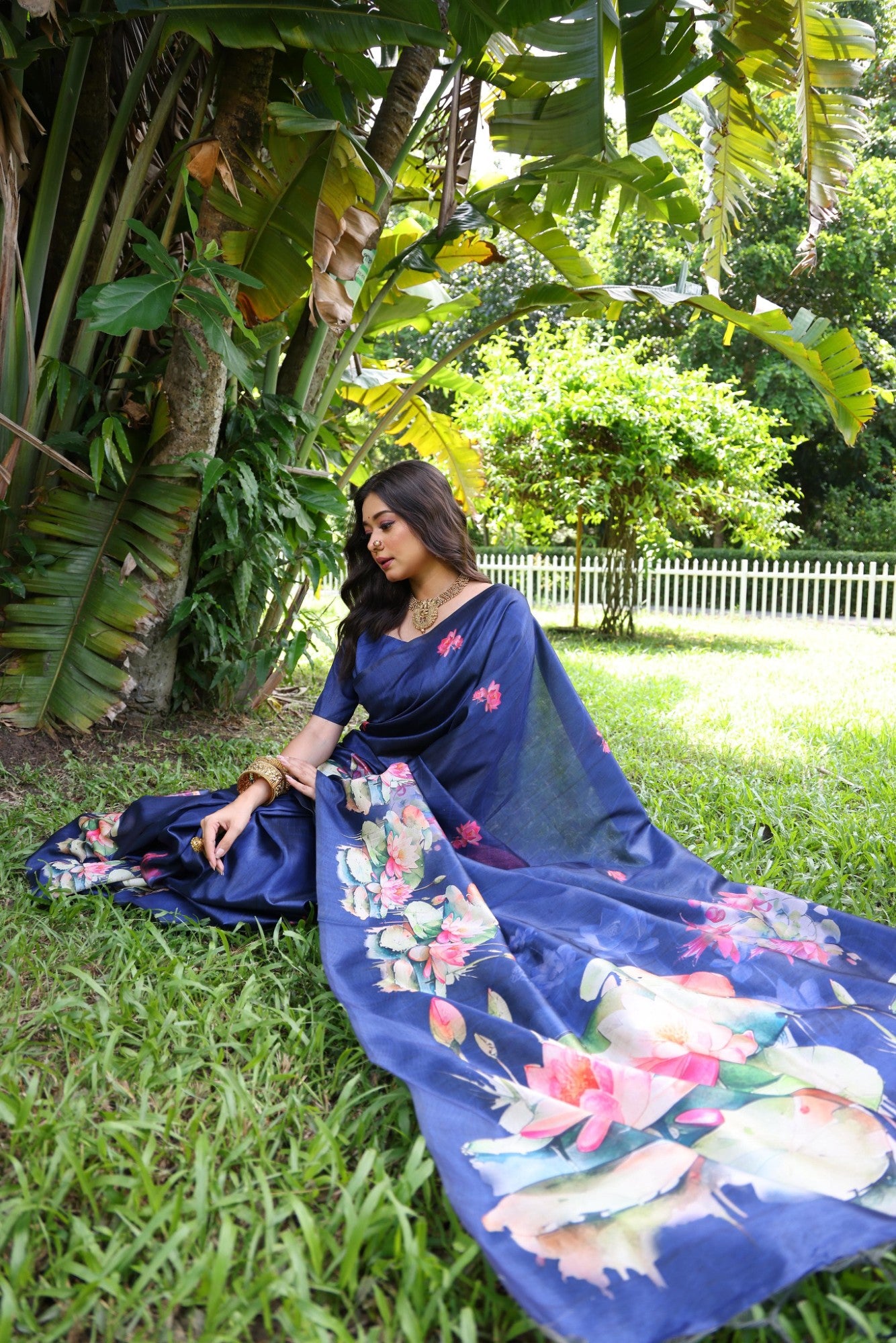 Soft tussar silk fabric with print on pallu saree Women's wear printed saree blouse