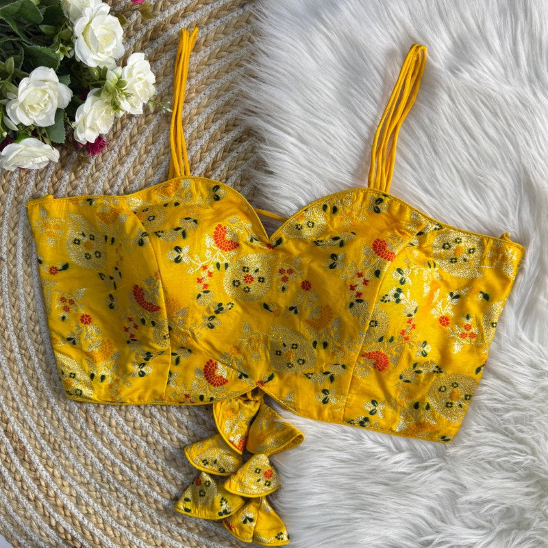 Sleeveless Printed Blouse Backless Pattern with Tie Lace Dola Silk jacquard Fabric