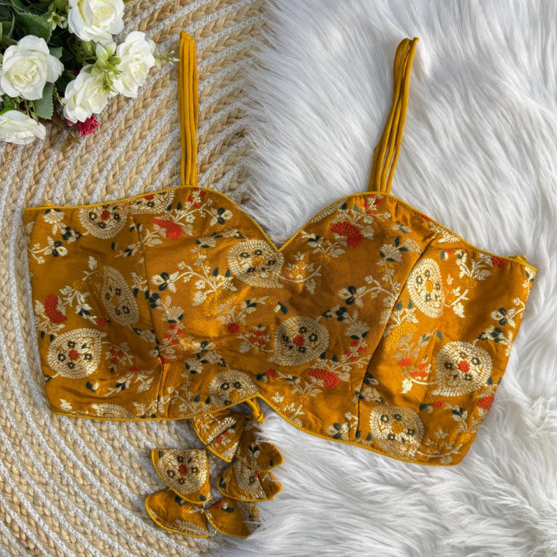 Sleeveless Printed Blouse Backless Pattern with Tie Lace Dola Silk jacquard Fabric