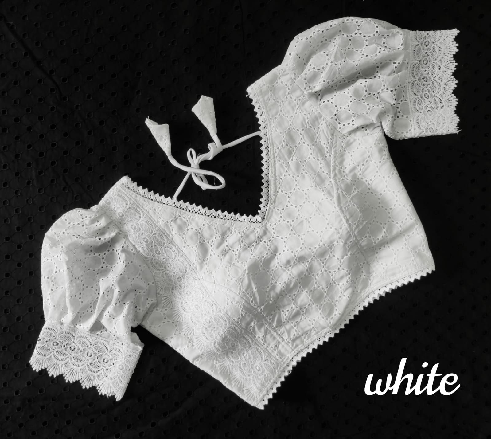 Off white Padded Pure cotton Hakoba V neck Puff sleeves blouse