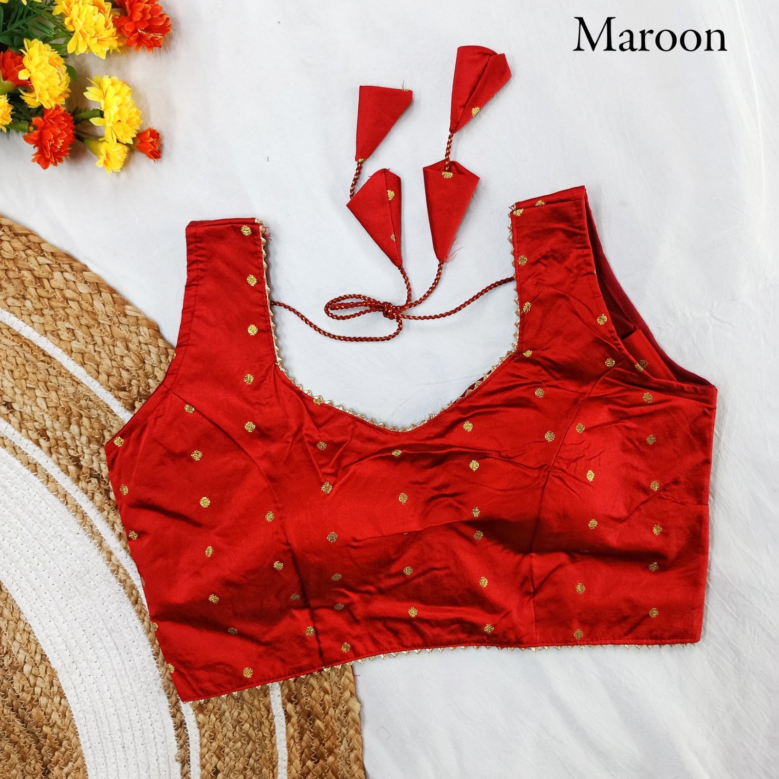 Readymade Tapeta silk Weaving zari butti work Padded Sleeveless Blouse