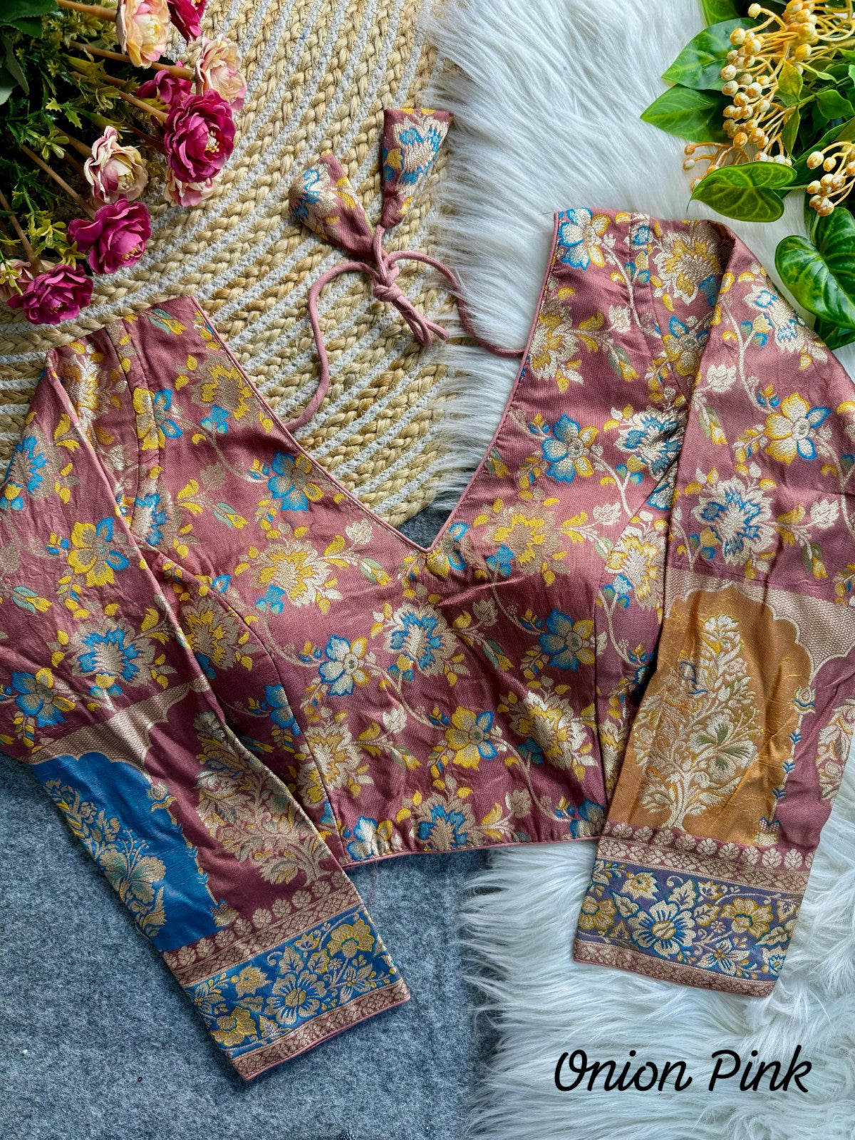 Dola silk long sleeve V neck Jacquard blouse Pure silk Padded blouse