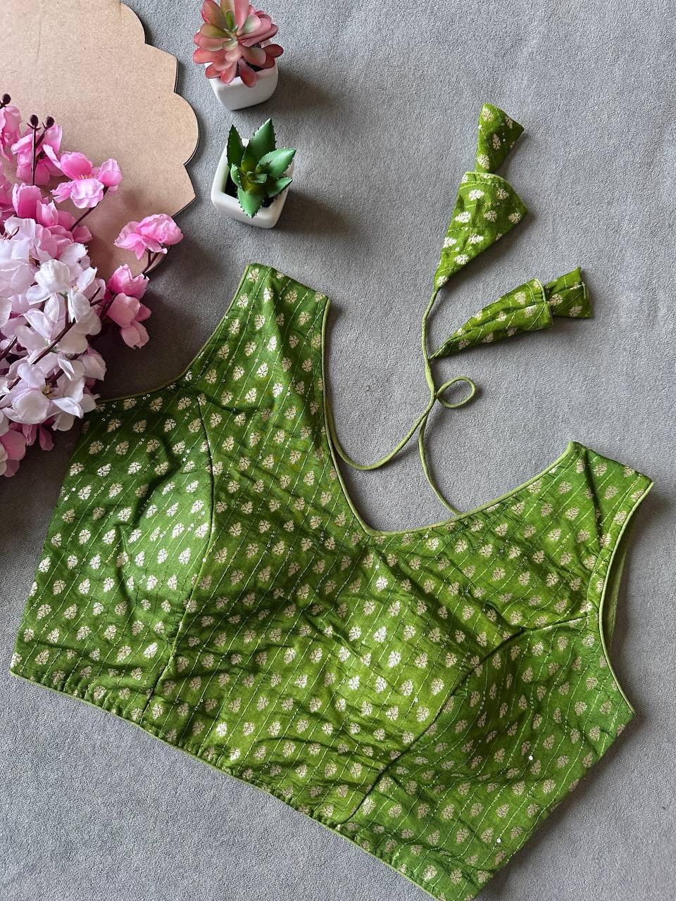 Banarasi weaving V neck padded Readymade sleeveless silk blouse