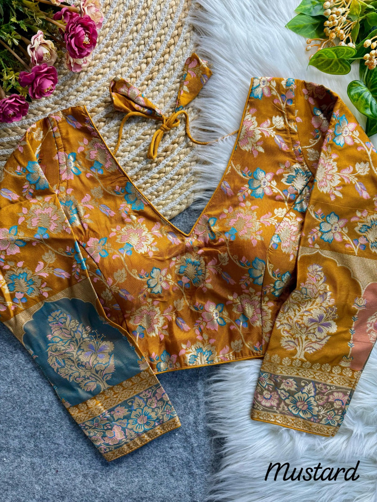Dola silk long sleeve V neck Jacquard blouse Pure silk Padded blouse