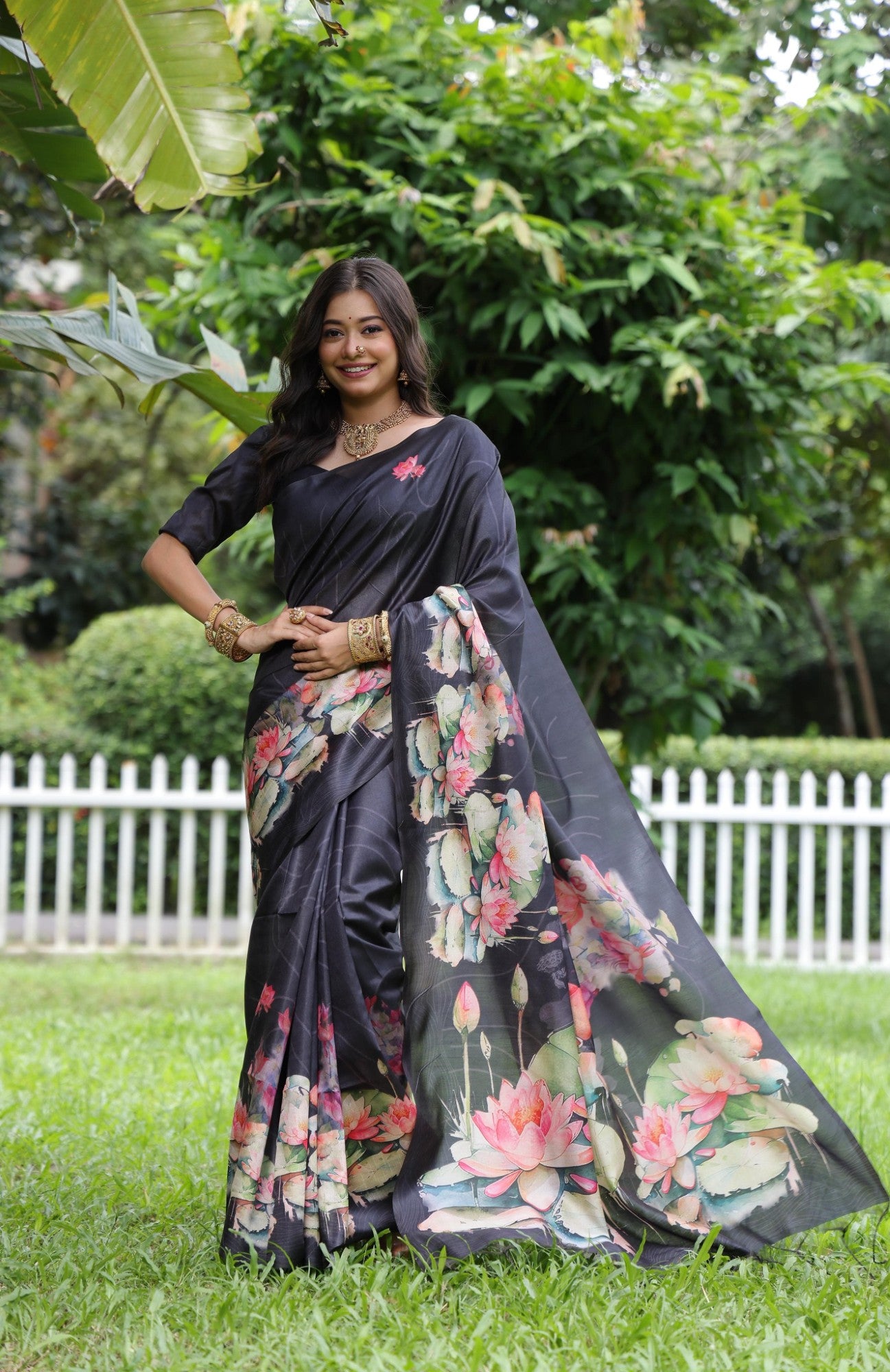 Soft tussar silk fabric with print on pallu saree Women's wear printed saree blouse