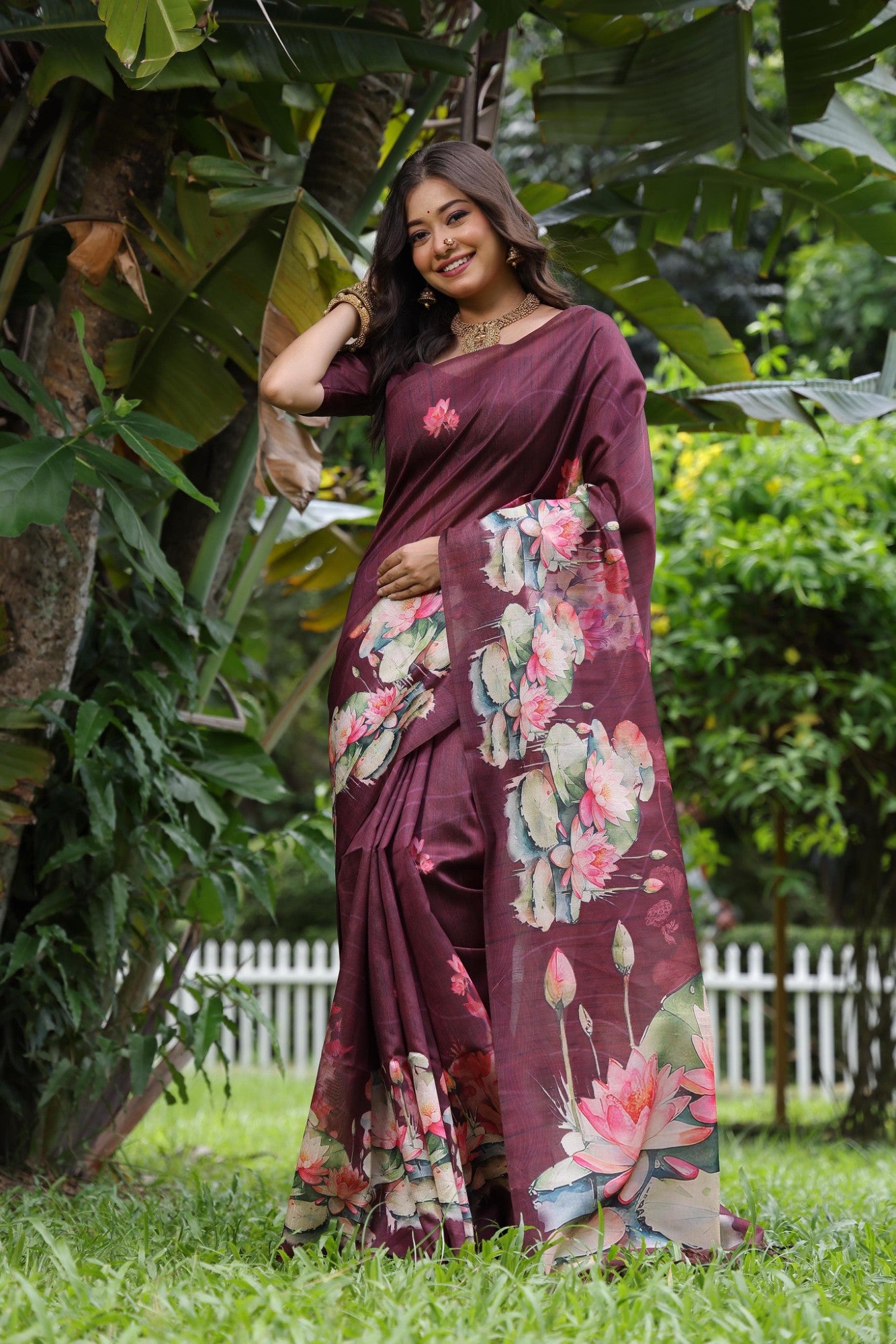 Soft tussar silk fabric with print on pallu saree Women's wear printed saree blouse