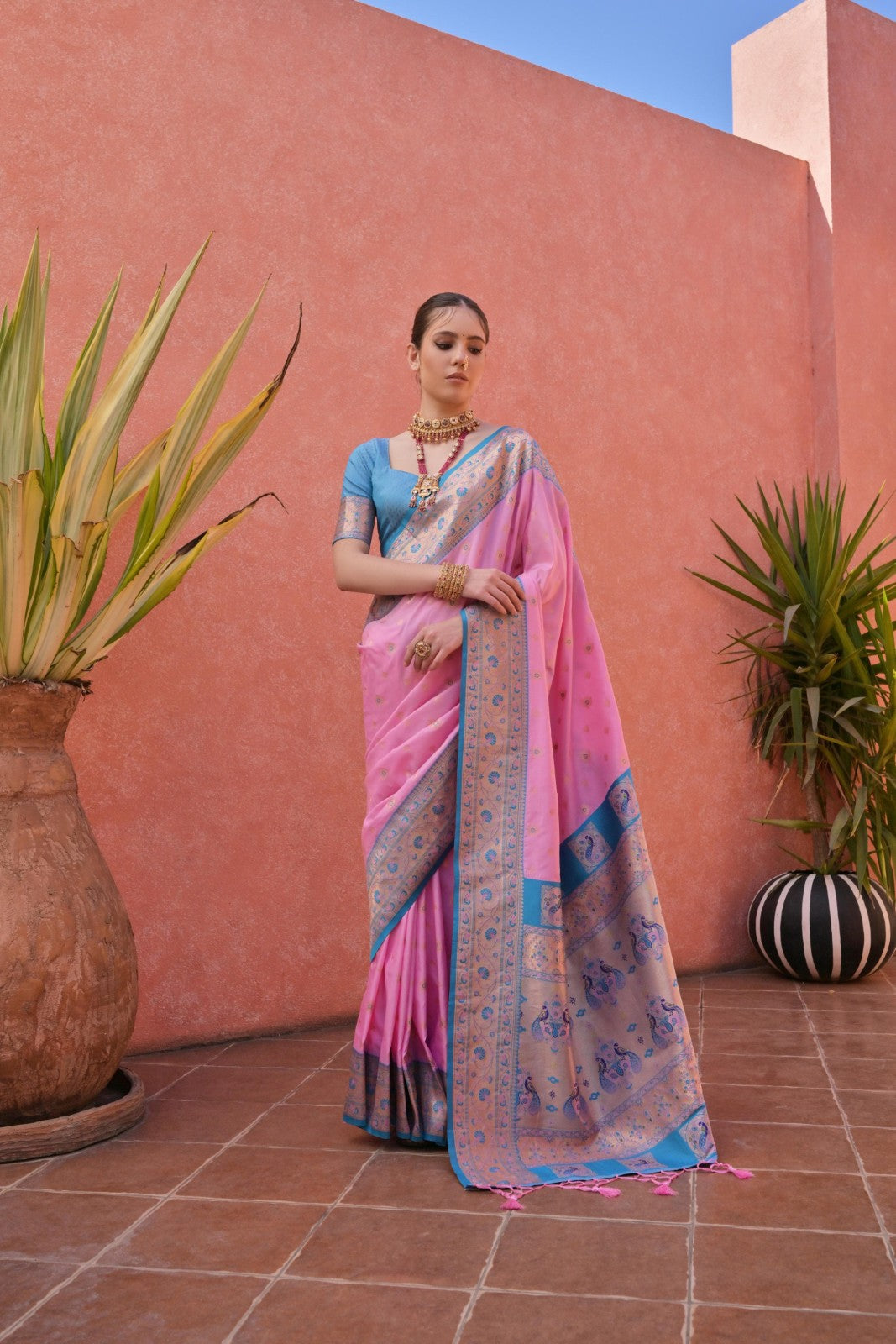 Soft banarasi silk fabric with contrast weaving border work saree Women's wear sari blouse