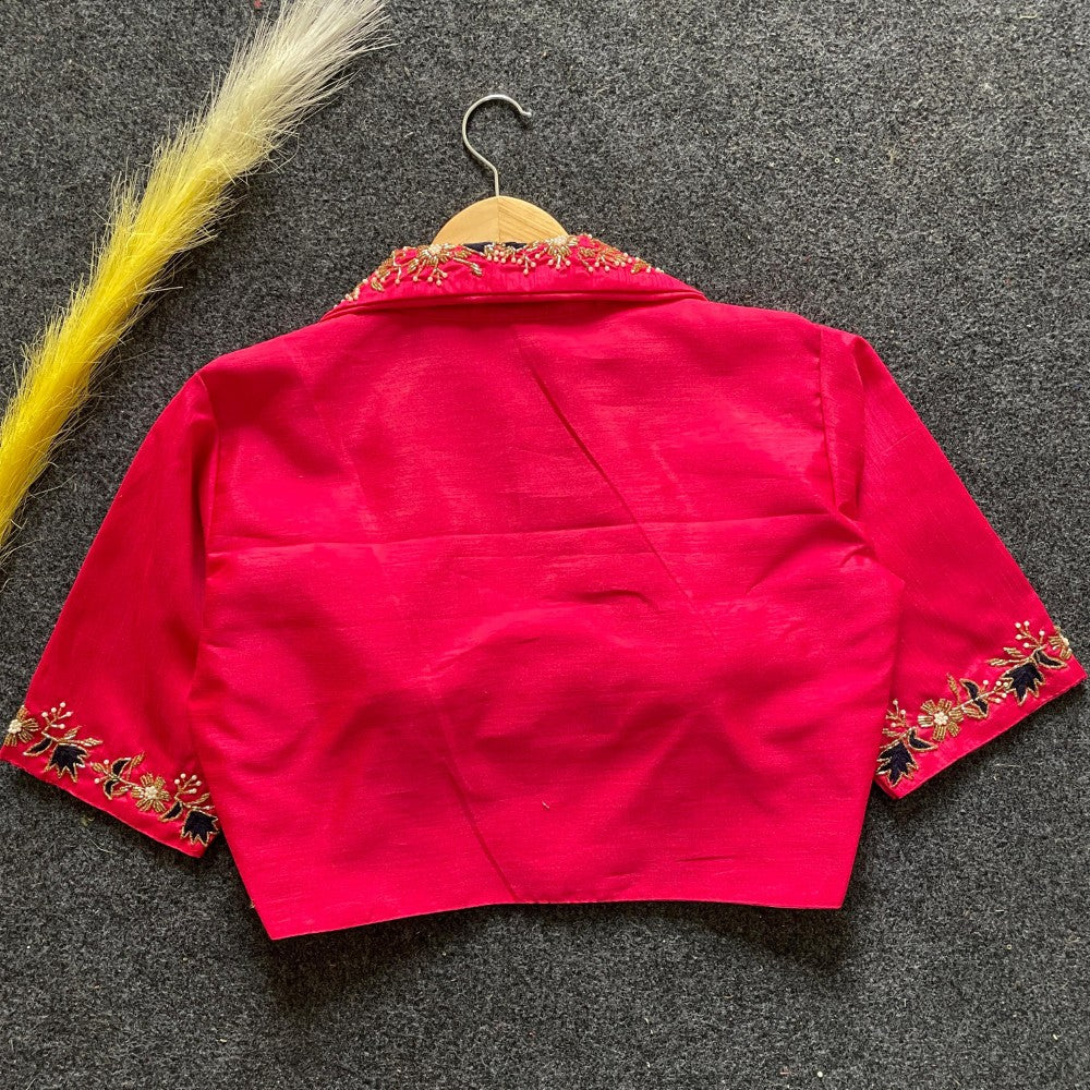 Collar neck Women's wear Blouse Silk fabric Handcrafted work Padded short sleeve blouse