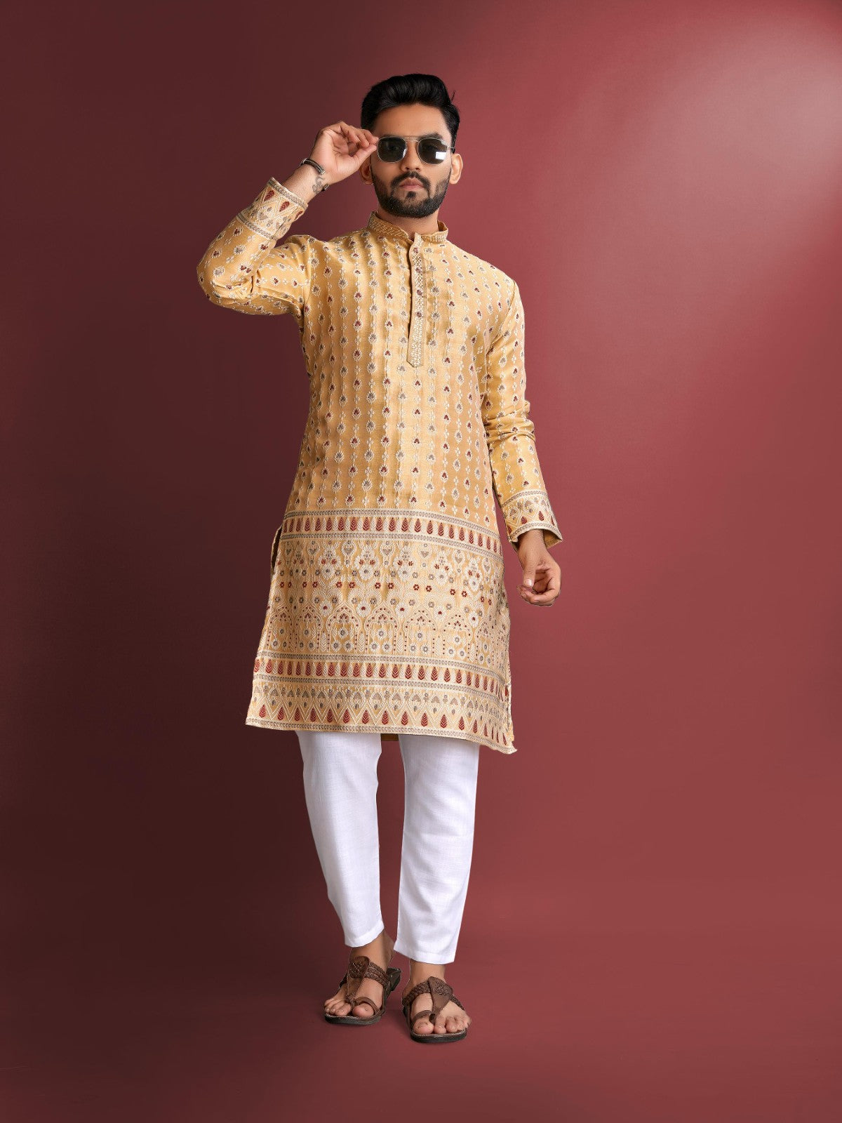 Men's kurta pajama set Embroidery thread work Jacquard silk fabric
