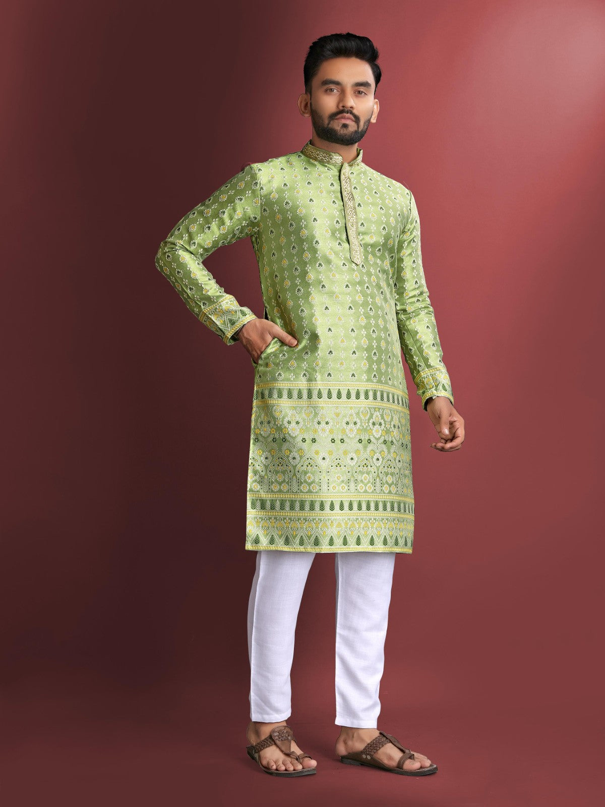 Men's kurta pajama set Embroidery thread work Jacquard silk fabric
