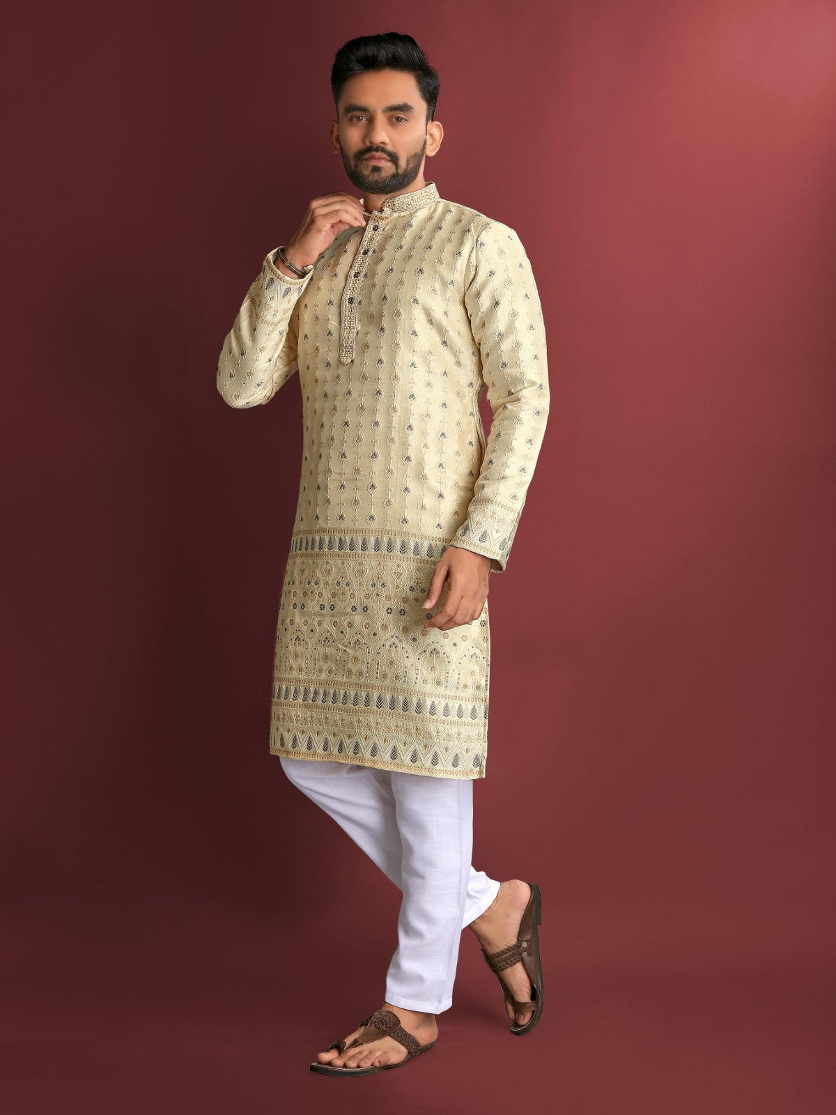 Men's kurta pajama set Embroidery thread work Jacquard silk fabric